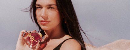 OTTIENI IL LOOK DI DUA LIPA