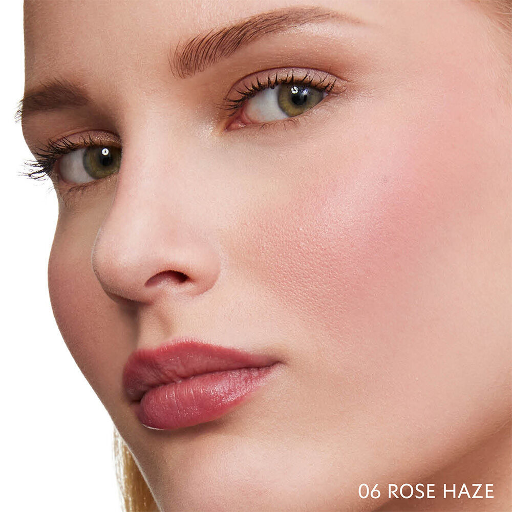 Make Me Blush Bold Blurring Blush